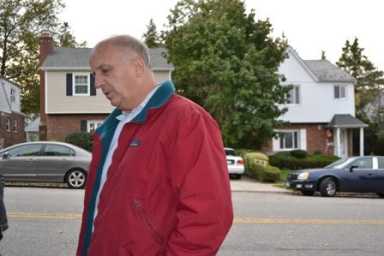 Photo by Nargas Karimi Daniel Grapel, Ilan’s father, answered media inquiries outside his Oakland Gardens home.