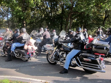 THE COURIER/Photo by Alana Manning. Thousands of bikers and onlookers gathered to donate to Jamaica’s Bernard Fineson Developmental Center during the annual Independent Bikers Toys for Tots toy run.