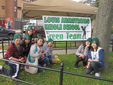 Photos Courtesy of Louis Armstrong Middle School –  The Louis Armstrong Middle School “Green Team” assembled on June 8 and October 21 to restore Veteran’s Plaza.