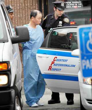 Wife survives hubby’s alleged cleaver attack