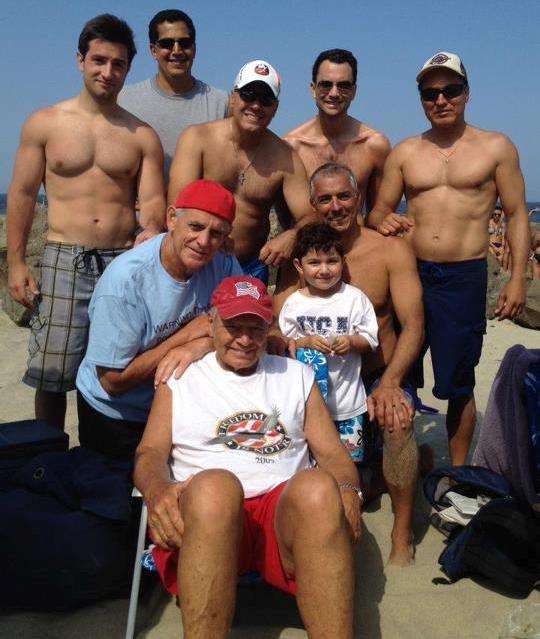 575032_4295913561653_1227670075_nw