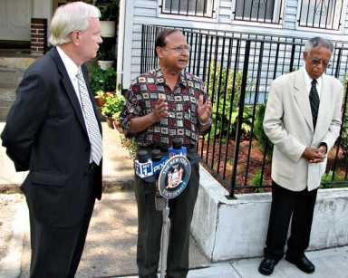 Avella calls on city to fix root damage