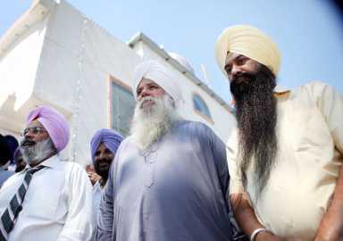 Weprin defends religious attire for Sikh workers