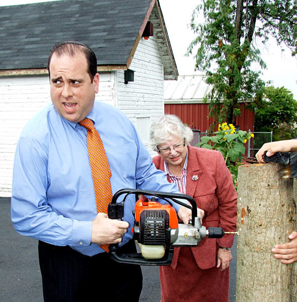 John Bowne students get schooled in science of syrup