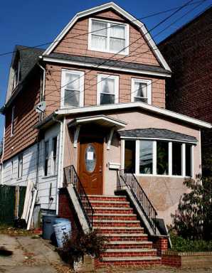 Infant dies in possibly illegal Elmhurst day care