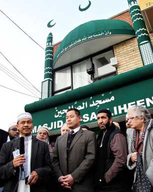 Mosque attacker still on the loose: NYPD