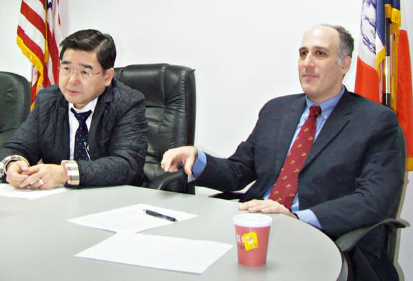 Qns pols want community say in casino plans