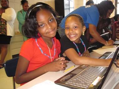 Far Rock 2 girls at computer