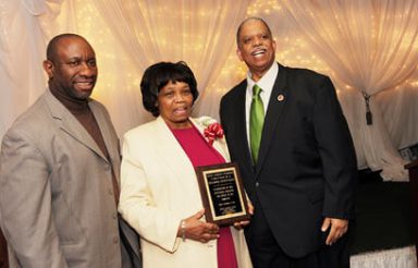 Comrie honors southeast Queens community members