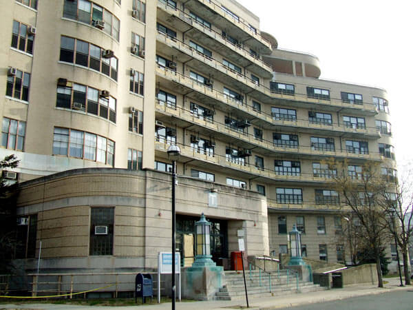 Queens Hospital housing plan alarms community