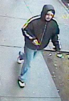 Flushing man charged with exposing himself to girls: Cops