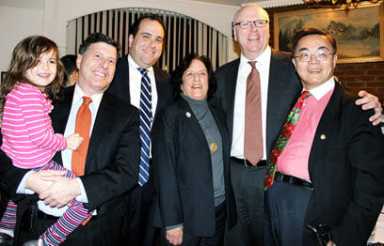 Martha Taylor holds fund-raiser for Council campaign