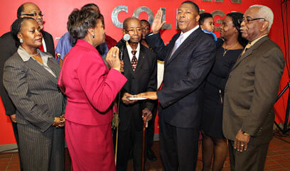 Sanders sworn in at York