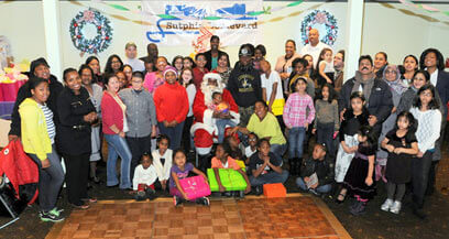 Sutphin BID gives out gifts in Jamaica