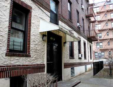 Man committed suicide with knife: Police