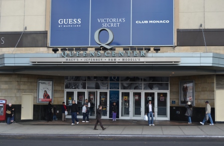 queens center mall 021
