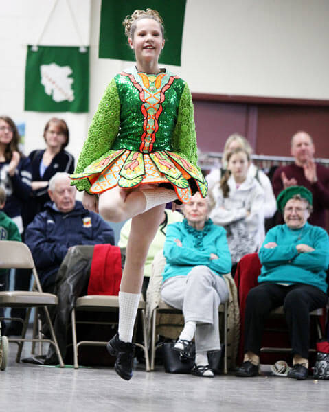 Fitzpatrick Academy of Irish Dance paints Whitestone green - QNS.com