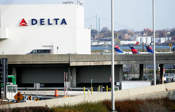 LaGuardia Airport OKs $83M new parking garage