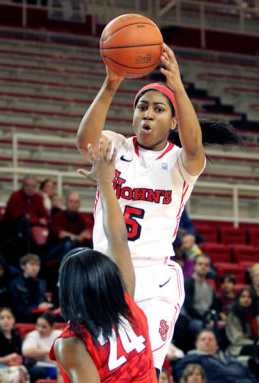 Red Storm women spoil Rutgers coach’s milestone