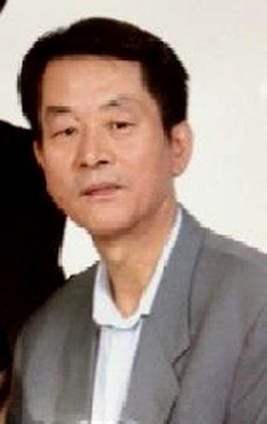 Missing Woodside man last seen near his home