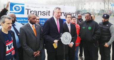 DeBlasio slams shuttle bus cuts as MTA plans Hamptons express