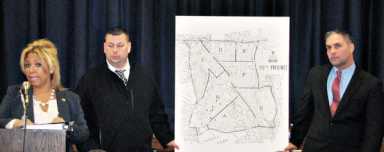 Forest Hills holds burglary meeting