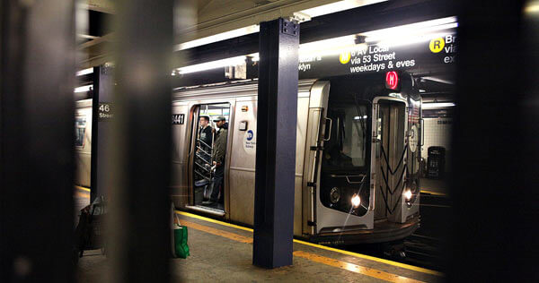E train kills MTA worker in Astoria