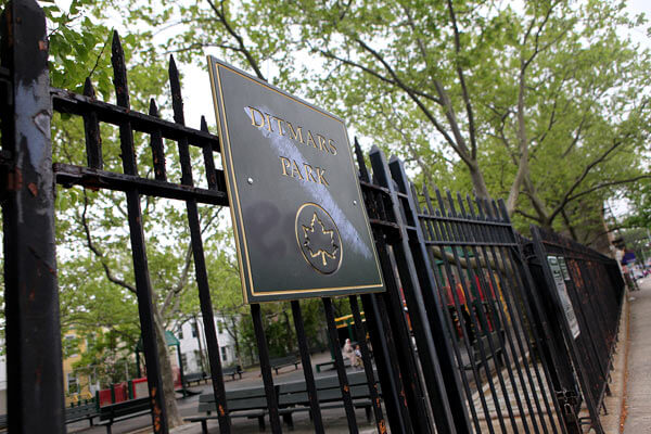 Astoria father charged with firing BB guns at park before letting his children play with them: DA