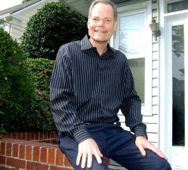 Duane joins Dems in race for Council