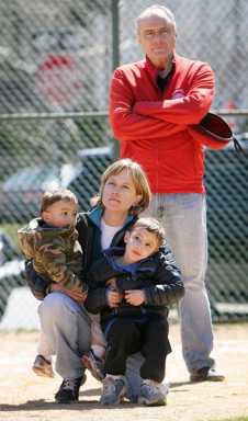 Ex-wife accuses Sliwa of giving $400K to Katz