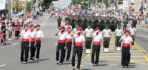 Little Neck-Doug parade to remember Vietnam vets