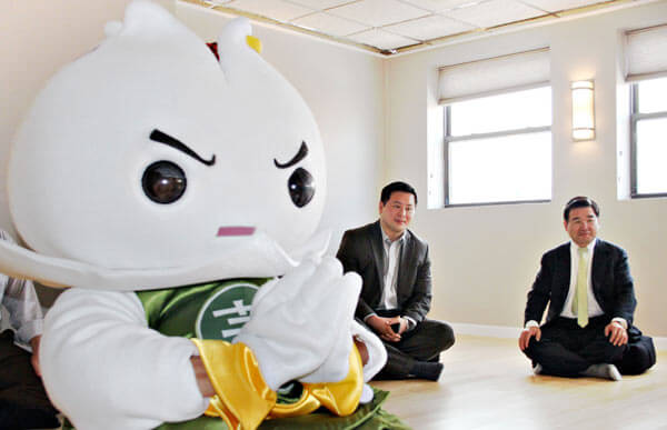 Flushing biz exemplifies entrepreneurship