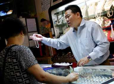 Union St. biz a gem in town full of jewelers