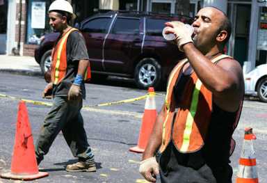 Queens copes with scorching heat wave