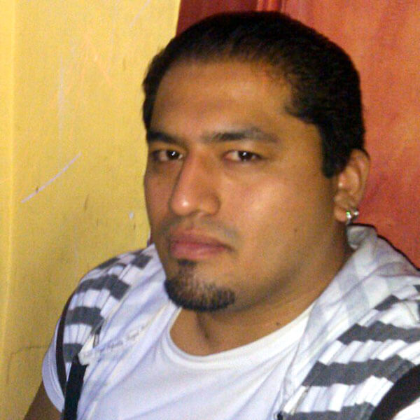 Hispanic group offers $5K for info in fatal stabbing of young father in Woodside