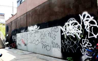 Group wants to give Flushing LIRR station a fresh coat
