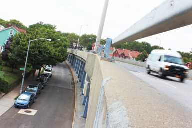 Motorcyclist dies in Glendale crash: NYPD