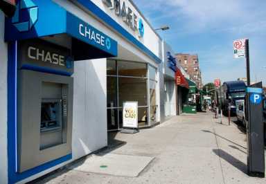 Forest Hills health aide helps self to $55,000 from elderly client: DA