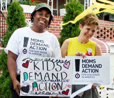 Moms turn lemons into lemonade to push for gun control legislation