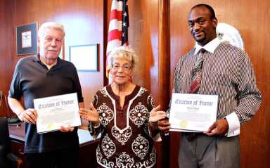 Scrap dealers saluted for finding lost cash