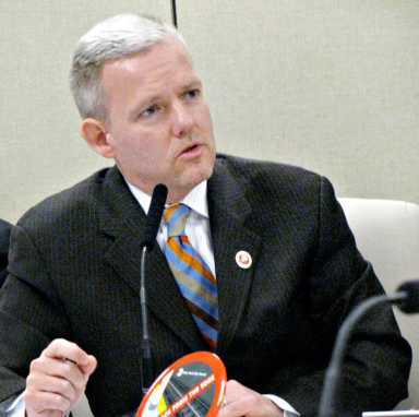 Thieves break into home of Sunnyside councilman