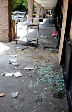 Restaurant owner injured in Whitestone fire