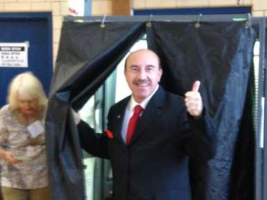 Lew Simon won the Council District 32 primary