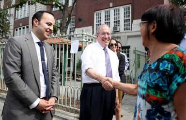 Stringer beats back Spitzer for comptroller