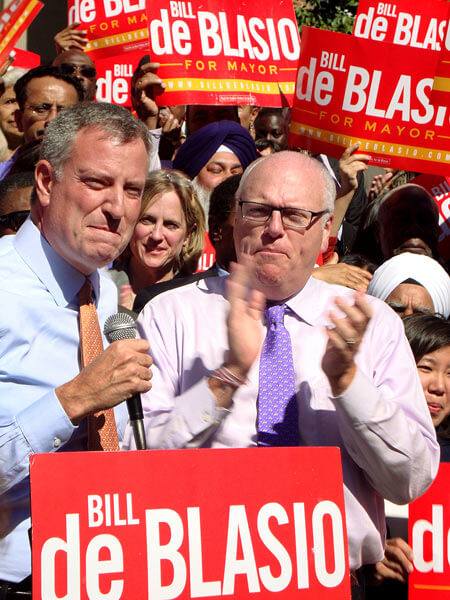 County Democrats rally behind de Blasio’s run