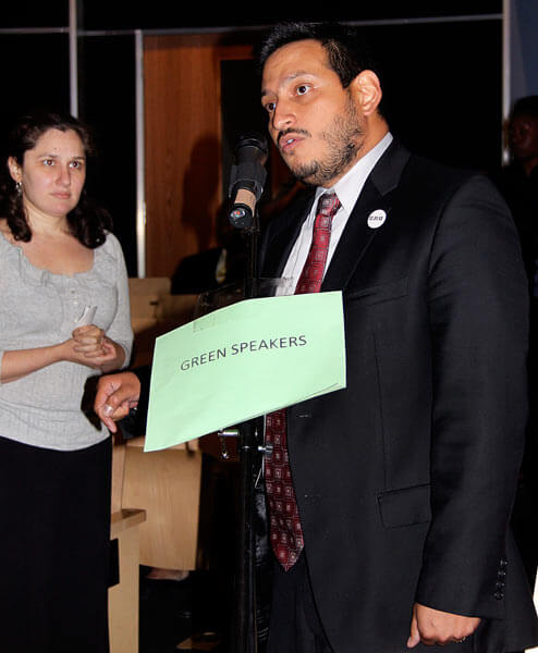 Walcott blasted in Maspeth over school co-location vote