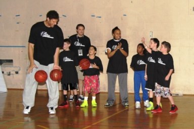 Nets center Brook Lopez will direct his second annual youth basketball camp at Queens College.