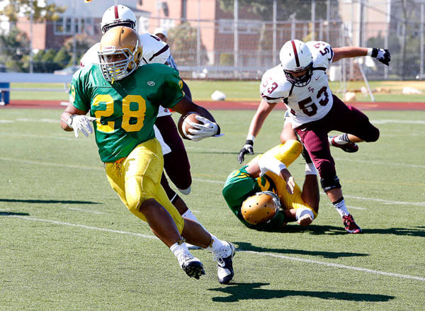 Pelzer keeps Cross perfect