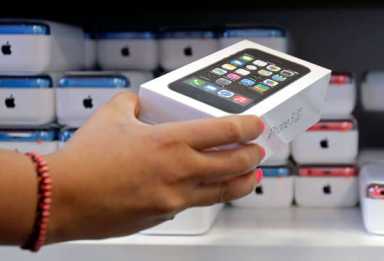 Bus driver and two others arrested after robbery of iPhone in Corona: NYPD