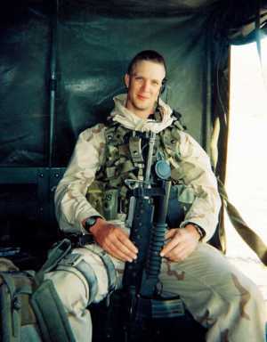 Iraqi vet uses music ten years after tour